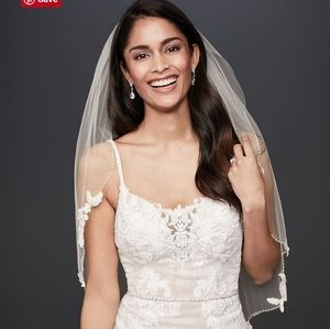 New with tags David's bridal veil